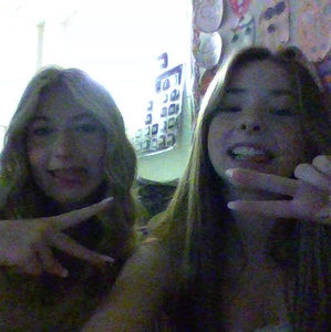 Meet your Posher, Avery